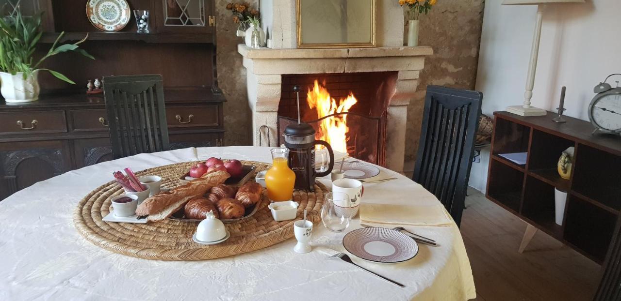 Maison Chaleureuse Et Familiale. Nalliers  Luaran gambar