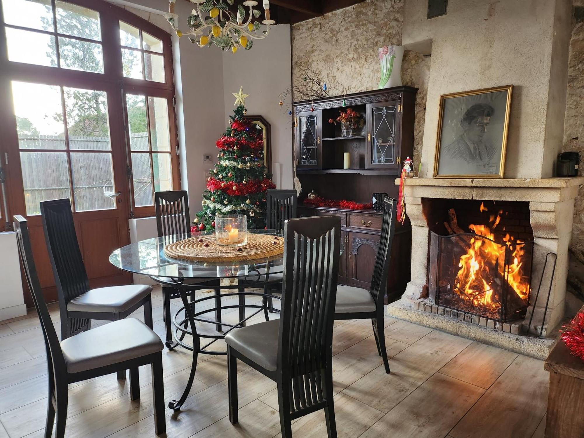 Maison Chaleureuse Et Familiale. Nalliers  Luaran gambar